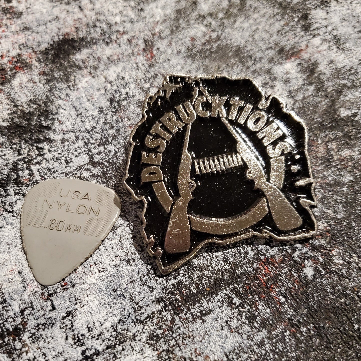 Destrucktions "Logo" Enamel Pin