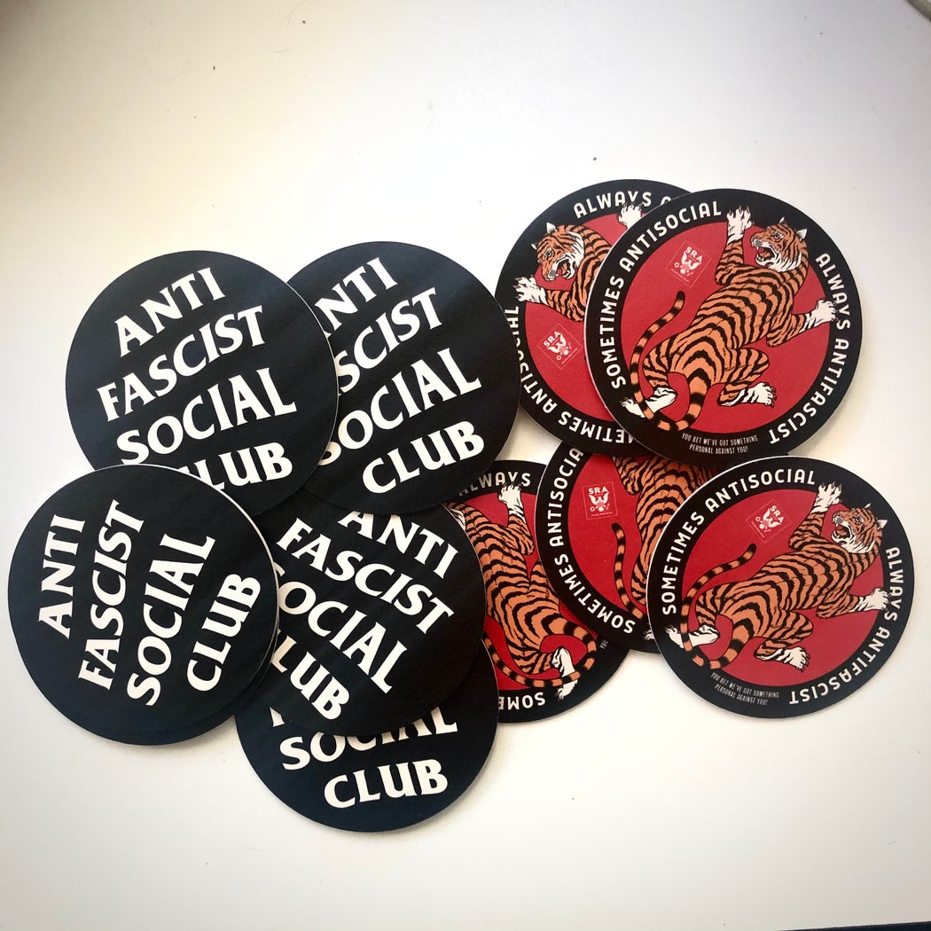 Stealworks "Climbing Tiger" Coaster