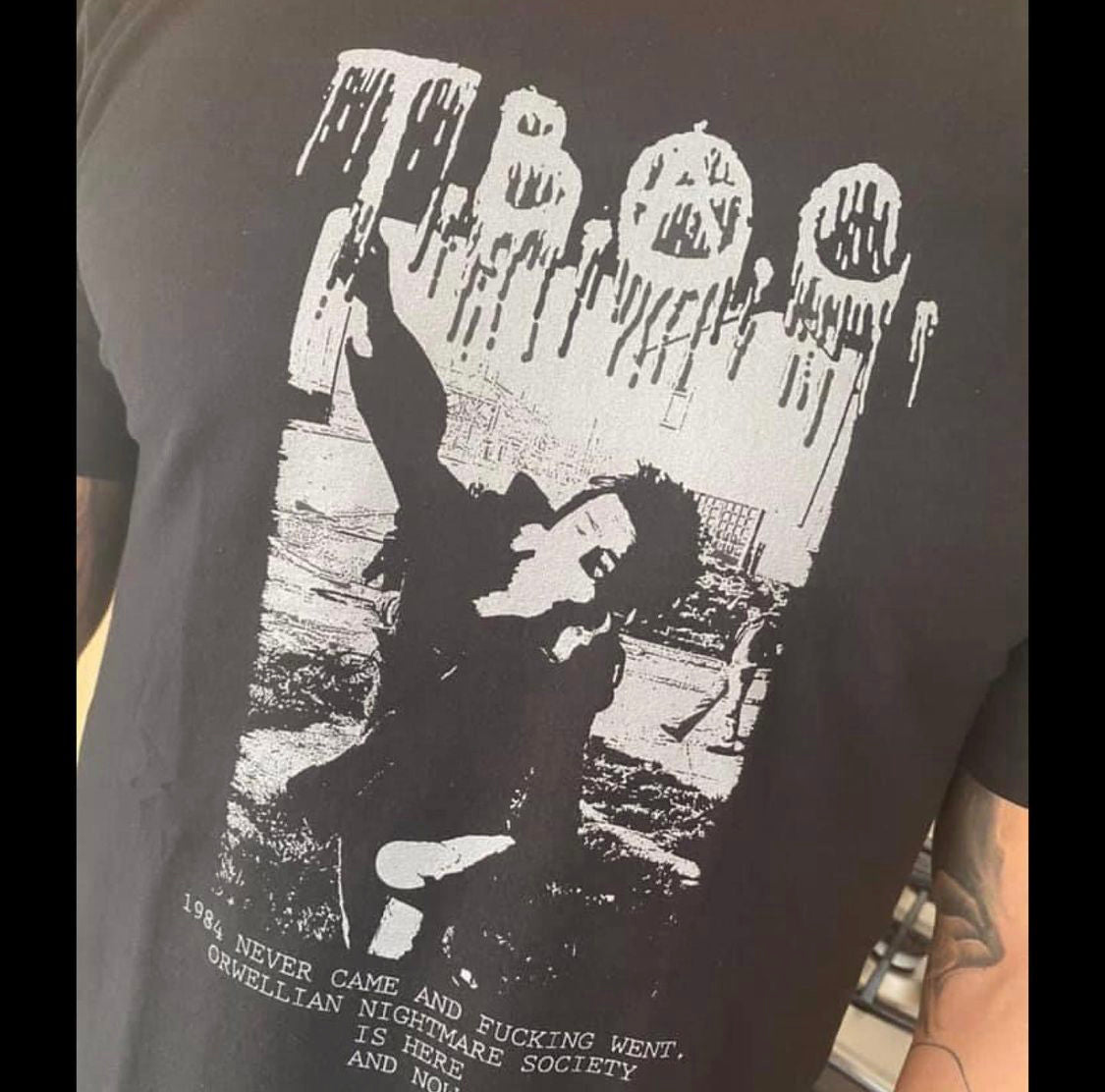 "Throw Bricks at Coppers" UK Punx T-shirt