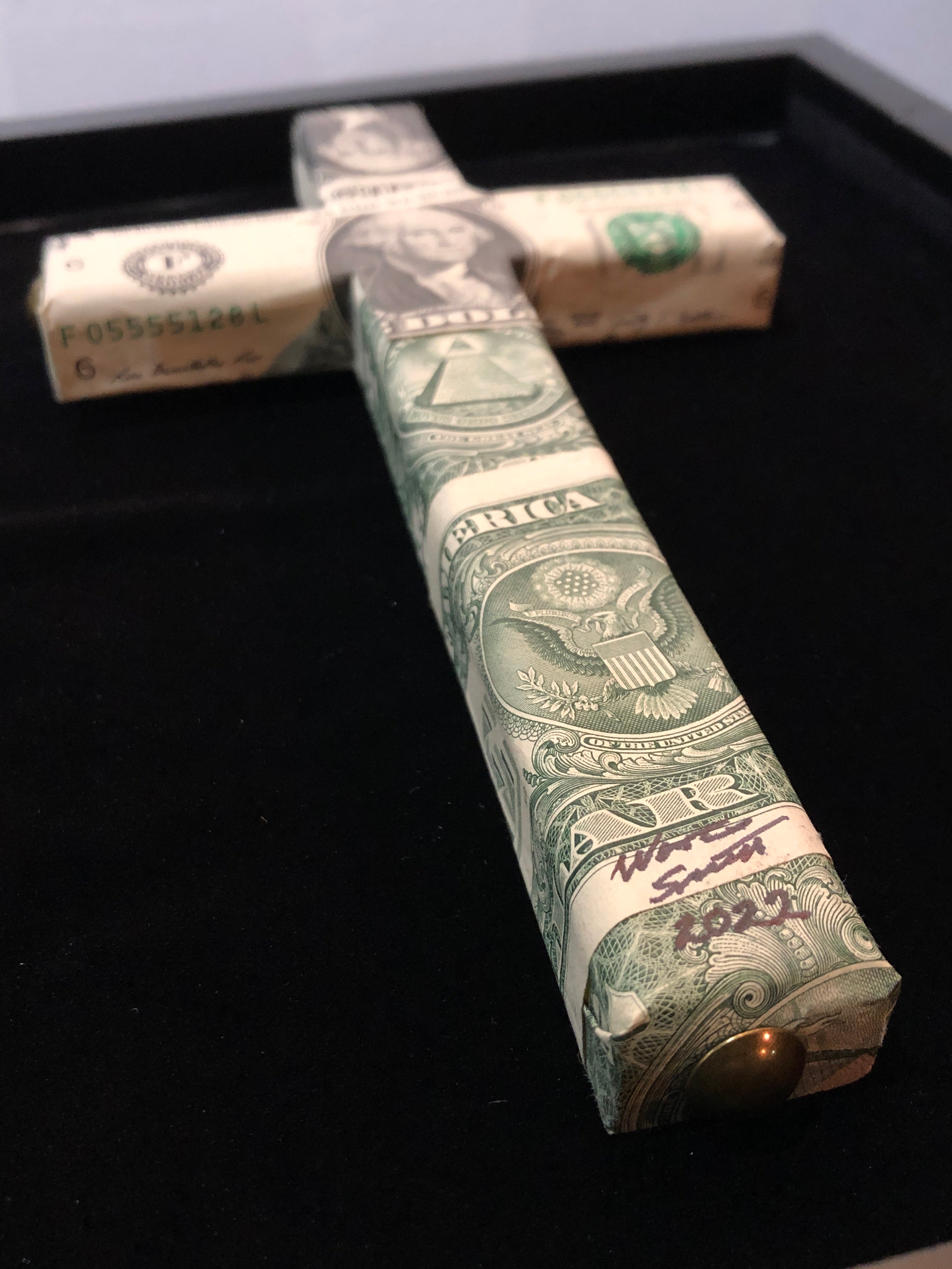 Winston Smith "In God We Rust" (2022)