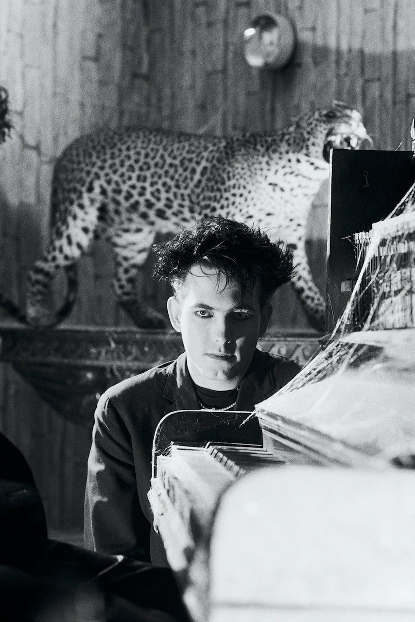 Steve Rapport "Robert Smith: Love Cats" (1983)