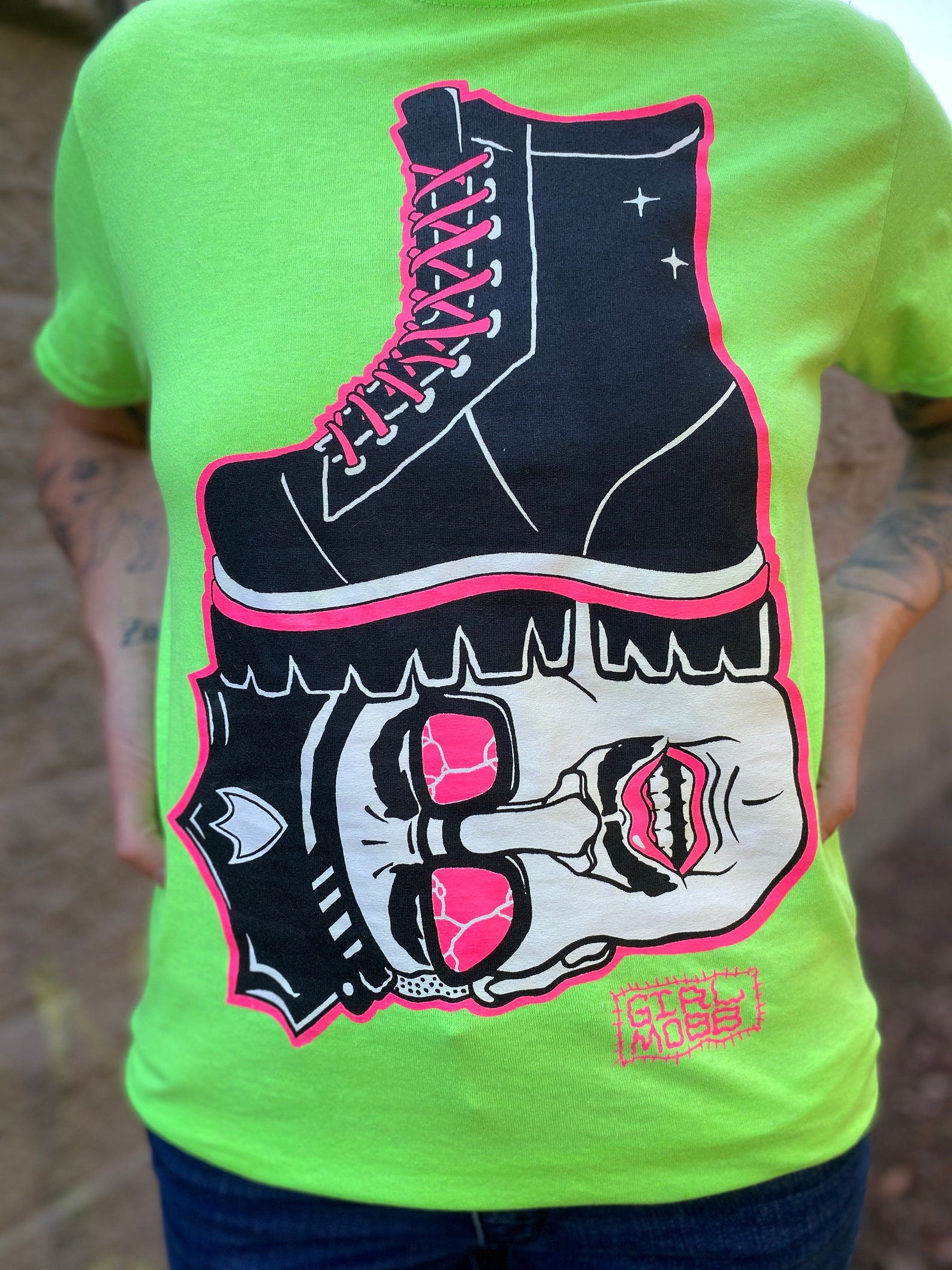 Girl Mobb "Cop Stomp" T-shirt